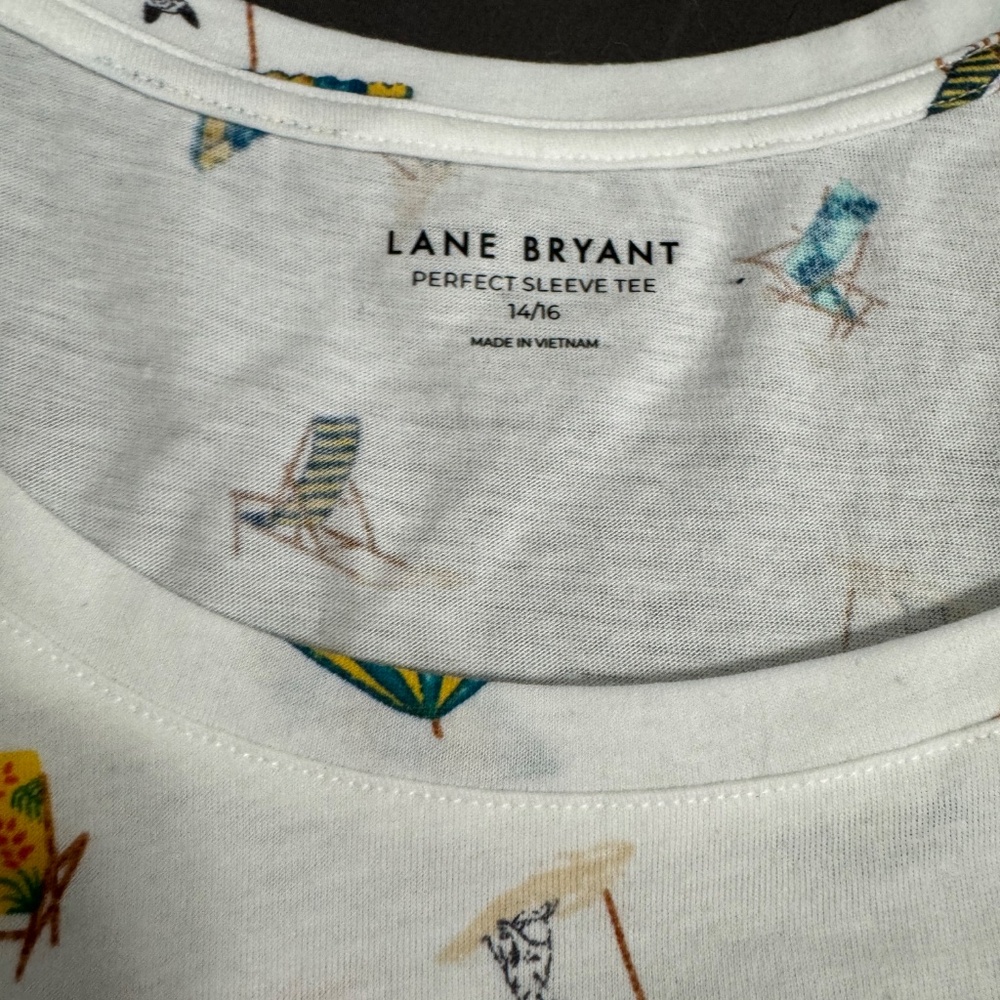 Beach Print Tee - Picture 3 of 3